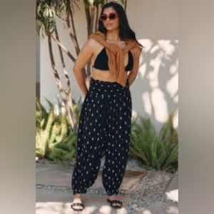 NWT! Anthropologie Smocked Gauze sheer harem pants Size: medium